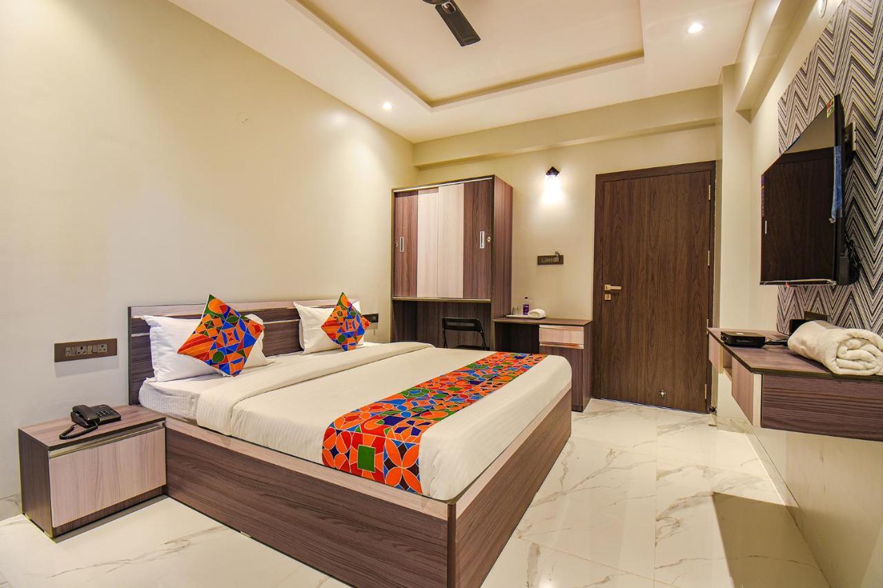 Fabhotel Gaurav Galaxy Pune Exterior photo